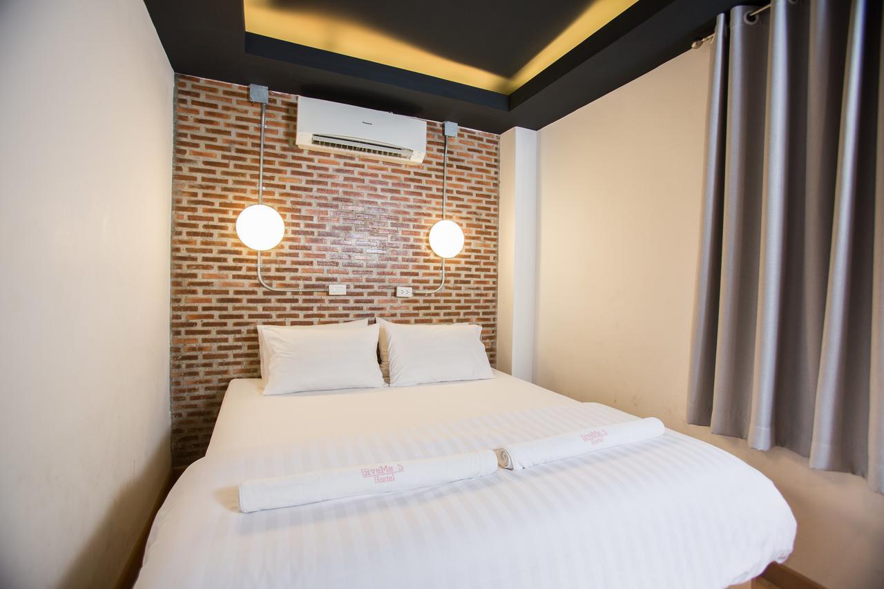 Give Me 5 Hostel Chiang Mai Buitenkant foto